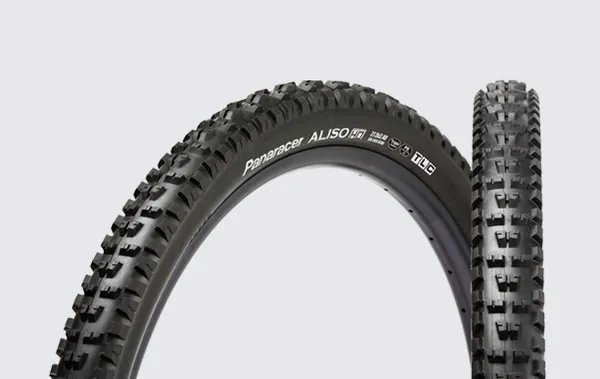 Panaracer Aliso HO (High OutPut) — three-quarter view