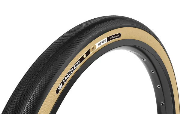 Panaracer GravelKing R — three-quarter view