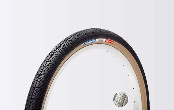Panaracer HP406 — three-quarter view