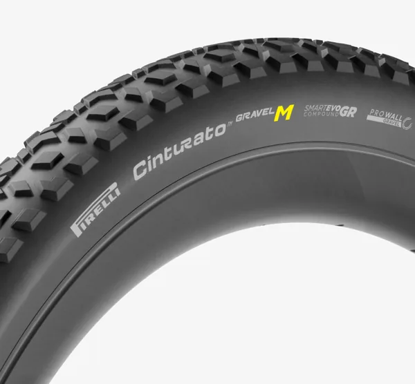 Pirelli Cinturato Gravel M — three-quarter view